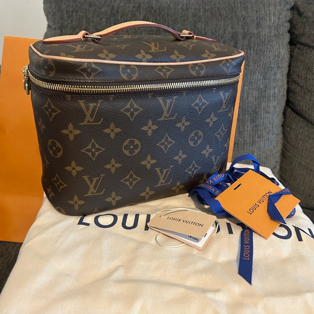 Louis Vuitton Brown Monogram Travel Case - Picture 3 of 10